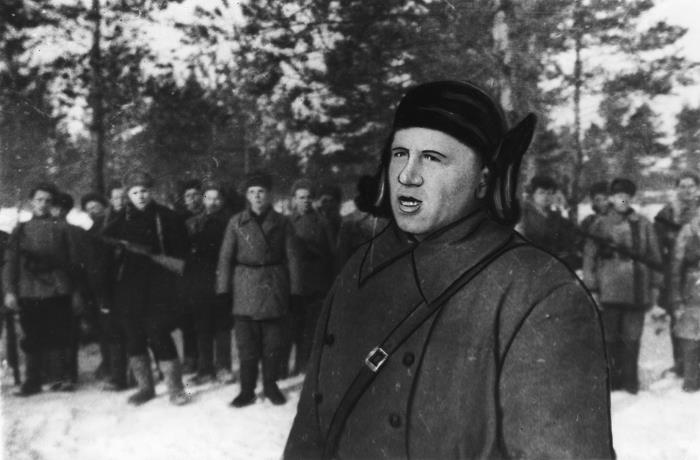 Иллюстрация к книге — Сотниковцы. История партизанского отряда [i_027.jpg]