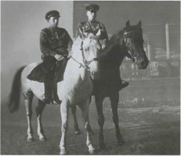 Иллюстрация к книге — Военные контразведчики [i_023.jpg]