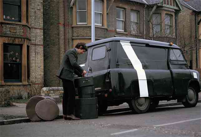 Иллюстрация к книге — Наизнанку. Личная история Pink Floyd [i_016.jpg]