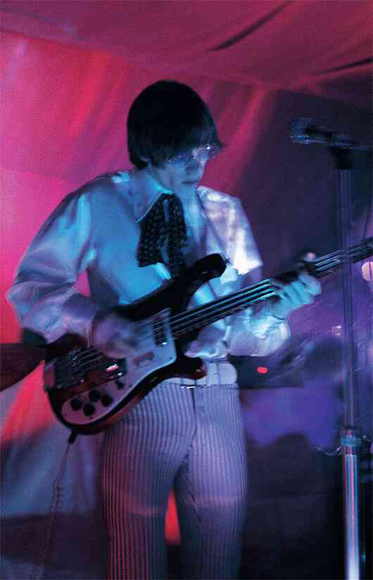 Иллюстрация к книге — Наизнанку. Личная история Pink Floyd [i_043.jpg]