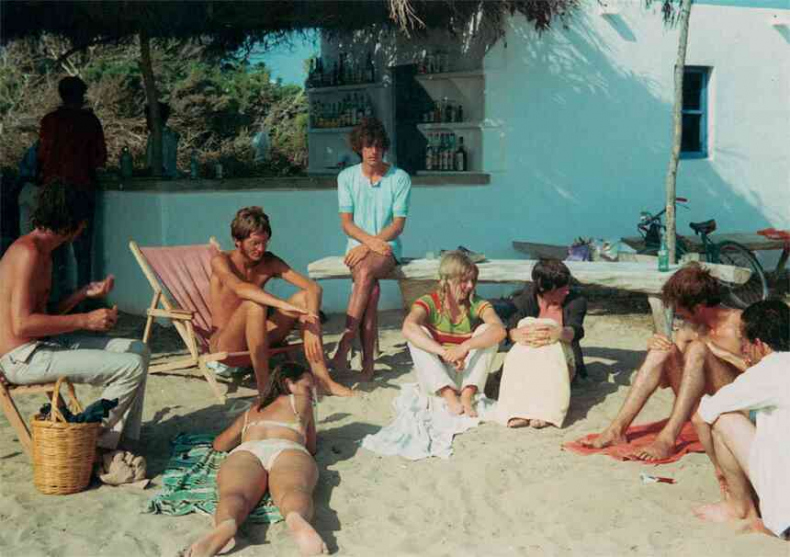 Иллюстрация к книге — Наизнанку. Личная история Pink Floyd [i_075.jpg]