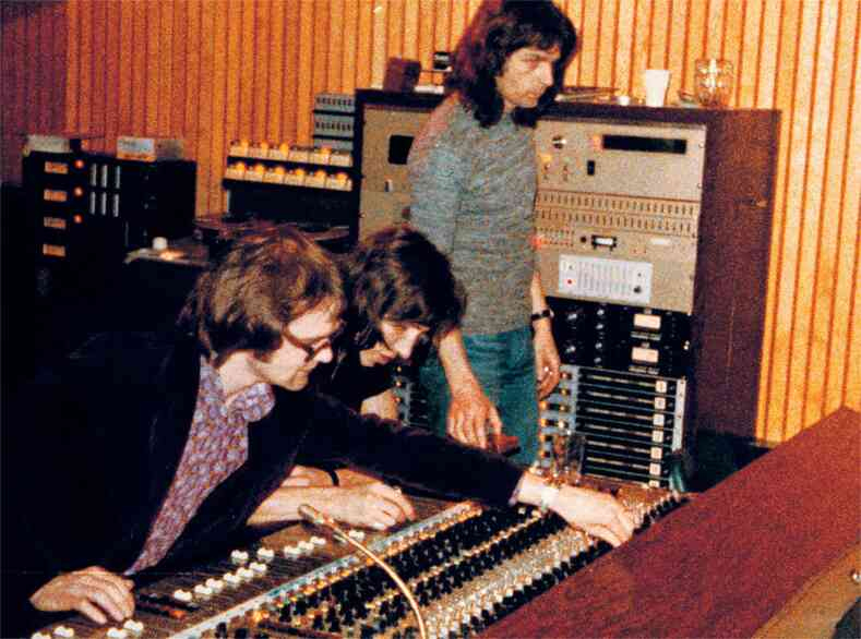 Иллюстрация к книге — Наизнанку. Личная история Pink Floyd [i_134.jpg]