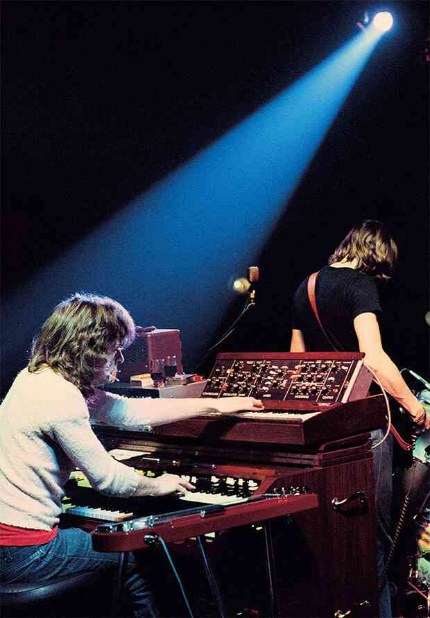 Иллюстрация к книге — Наизнанку. Личная история Pink Floyd [i_147.jpg]