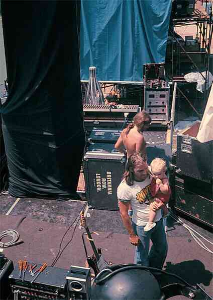 Иллюстрация к книге — Наизнанку. Личная история Pink Floyd [i_190.jpg]