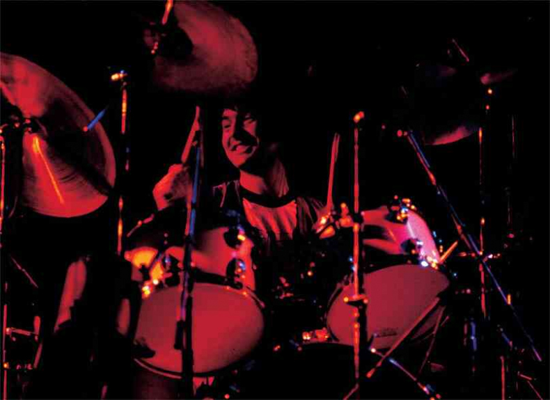 Иллюстрация к книге — Наизнанку. Личная история Pink Floyd [i_199.jpg]