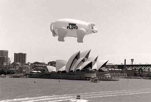 Иллюстрация к книге — Наизнанку. Личная история Pink Floyd [i_232.jpg]