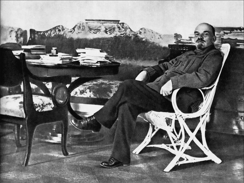 Иллюстрация к книге — Неизвестная жизнь мировых лидеров [i_017.jpg]