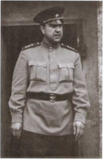 Иллюстрация к книге — Герои «СМЕРШ» [i_006.jpg]