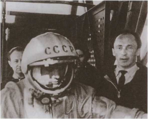 Иллюстрация к книге — Герои «СМЕРШ» [i_028.jpg]