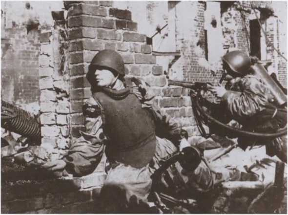 Иллюстрация к книге — Герои «СМЕРШ» [i_048.jpg]