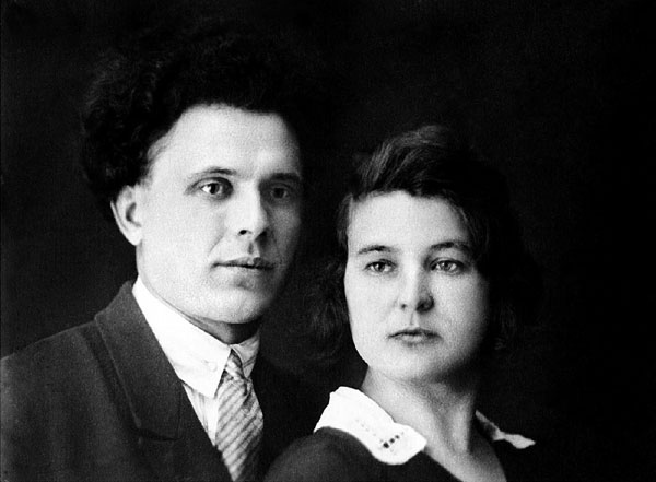 Иллюстрация к книге — Олег Даль. Я – инородный артист [i_007.jpg]