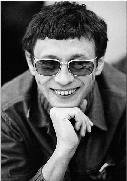 Иллюстрация к книге — Олег Даль. Я – инородный артист [i_015.jpg]