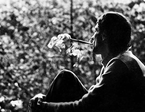 Иллюстрация к книге — Олег Даль. Я – инородный артист [i_020.jpg]