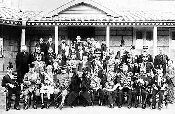 Иллюстрация к книге — Корея Южная и Северная. Полная история [i_094.jpg]