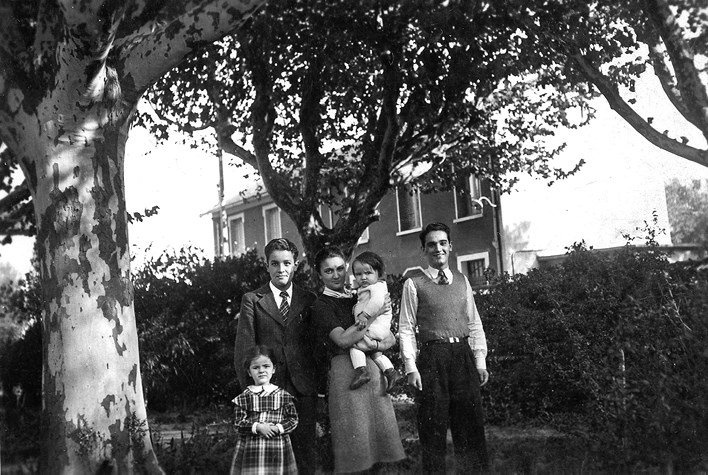 Иллюстрация к книге — Эволюция желания. Жизнь Рене Жирара [b00000013.jpg]