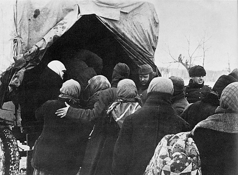 Иллюстрация к книге — Война в немецком тылу. Оккупационные власти против советских партизан. 1941—1944 [i_027.jpg]