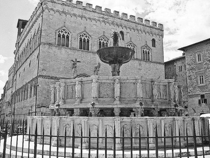 Иллюстрация к книге — Умбрия – зеленое сердце Италии. Тайна старого аббатства и печенье святого Франциска [i_036.jpg]