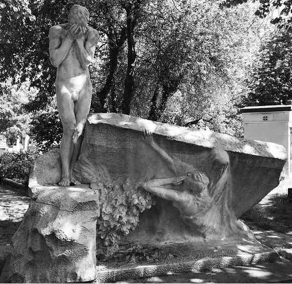 Иллюстрация к книге — Музеи смерти. Парижские и московские кладбища [i_046.jpg]