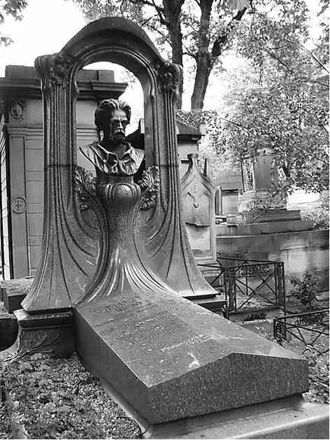 Иллюстрация к книге — Музеи смерти. Парижские и московские кладбища [i_073.jpg]