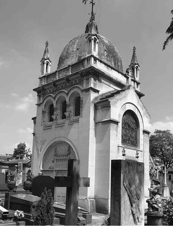 Иллюстрация к книге — Музеи смерти. Парижские и московские кладбища [i_079.jpg]