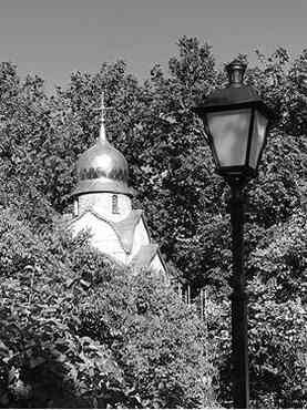 Иллюстрация к книге — Музеи смерти. Парижские и московские кладбища [i_137.jpg]