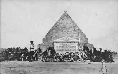 Иллюстрация к книге — Музеи смерти. Парижские и московские кладбища [i_233.jpg]