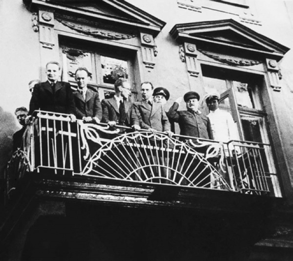 Иллюстрация к книге — Прибалтика. 1939–1945 гг. Война и память [i_016.jpg]