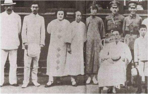 Иллюстрация к книге — Чан Кайши [i_017.jpg]