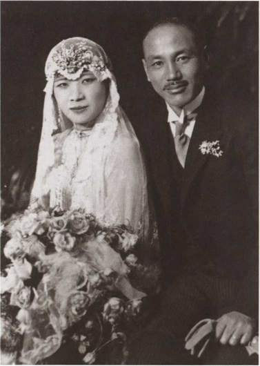 Иллюстрация к книге — Чан Кайши [i_021.jpg]