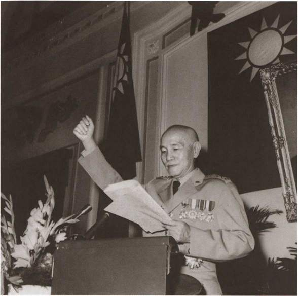 Иллюстрация к книге — Чан Кайши [i_057.jpg]