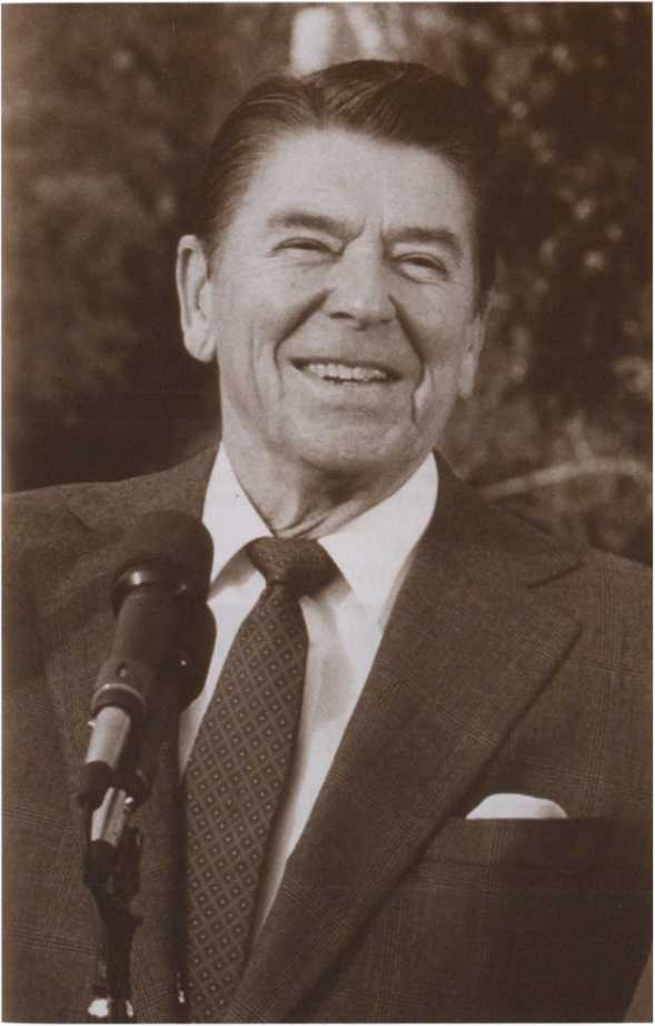 Иллюстрация к книге — Рейган [i_031.jpg]