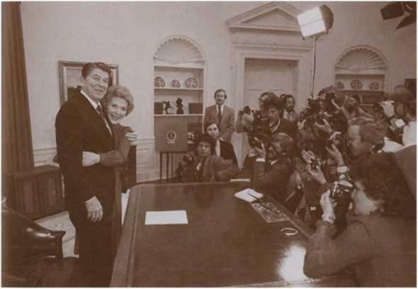 Иллюстрация к книге — Рейган [i_036.jpg]