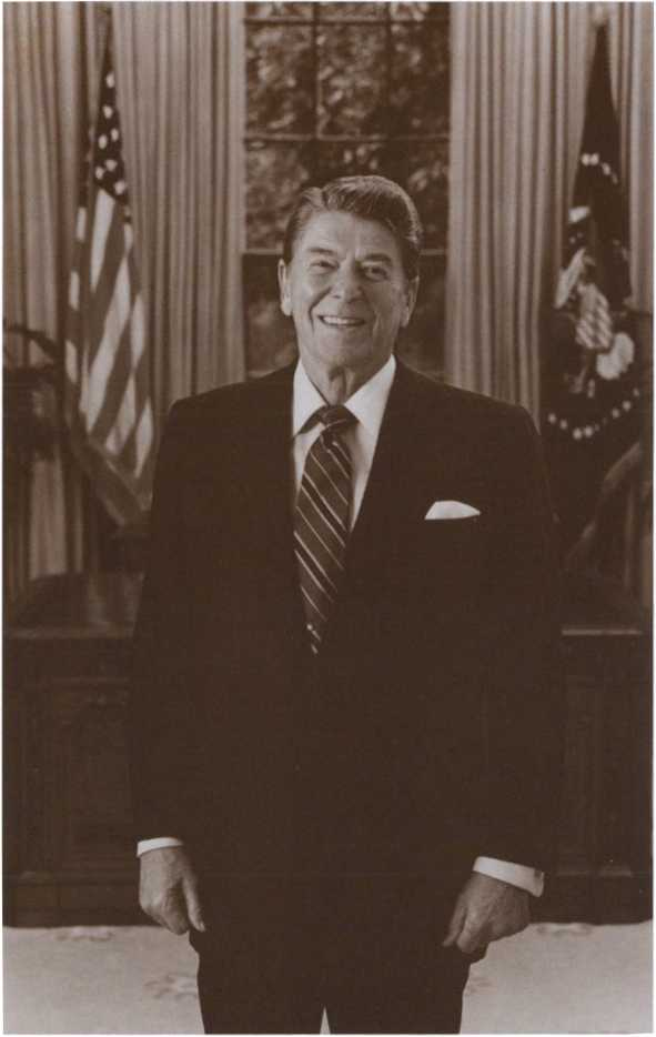 Иллюстрация к книге — Рейган [i_038.jpg]