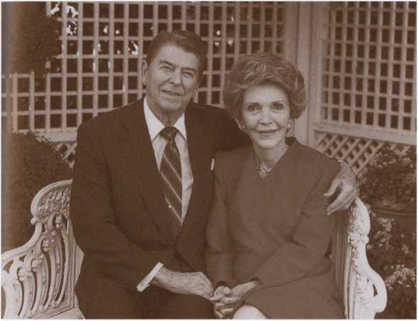 Иллюстрация к книге — Рейган [i_058.jpg]