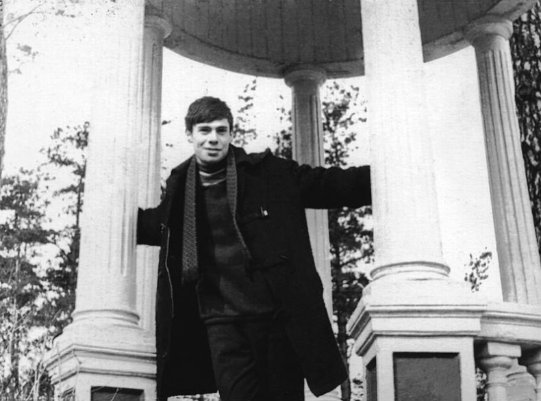 Иллюстрация к книге — Мир тесен. Короткие истории из длинной жизни [i_036.jpg]