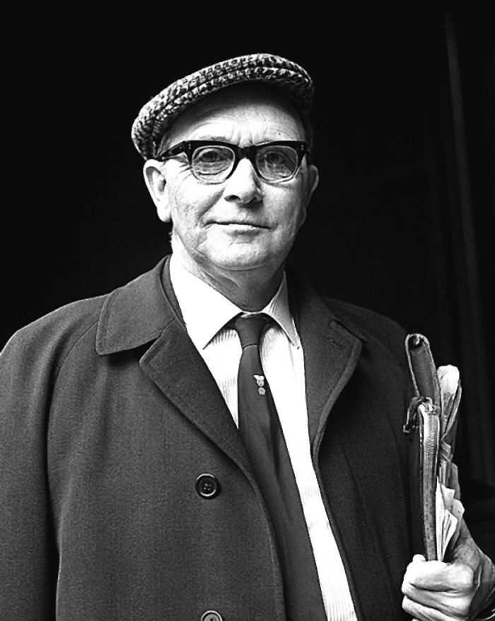 Иллюстрация к книге — Шпион и предатель. Самая громкая шпионская история времен холодной войны [i_044.jpg]