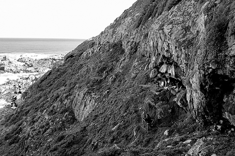 Иллюстрация к книге — Остались одни. Единственный вид людей на земле [i_024.jpg]