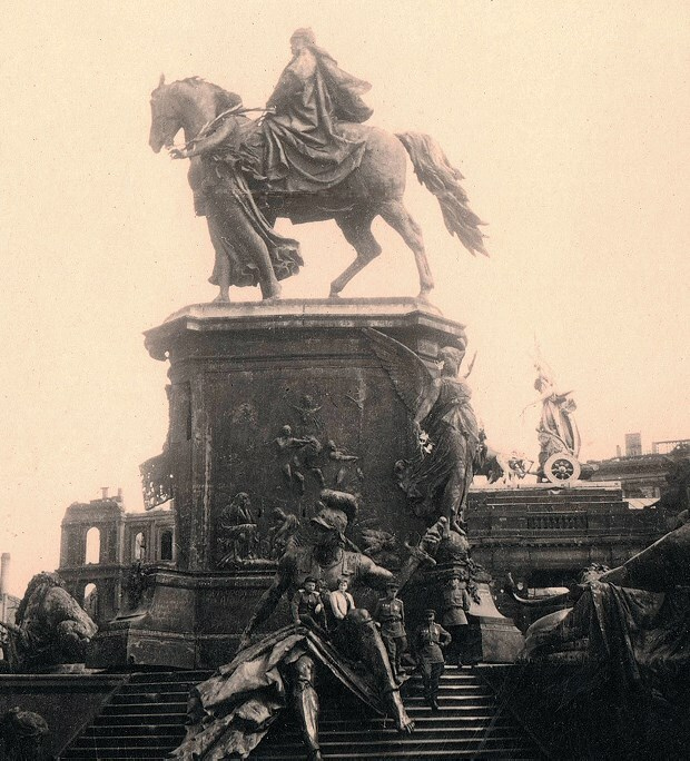 Иллюстрация к книге — Люди на войне [i_051.jpg]