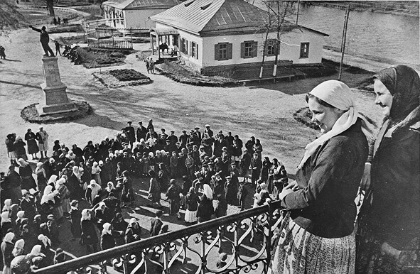 Иллюстрация к книге — Конституция 1936 года и массовая политическая культура сталинизма [i_006.jpg]