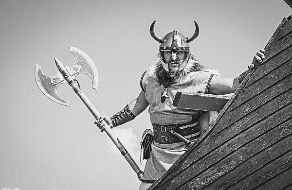 Иллюстрация к книге — История маски. От египетских фараонов до венецианского карнавала [i_012.jpg]