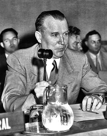 Иллюстрация к книге — Внешняя разведка СССР – России. 1946–2020 годы. История, структура и кадры [i_004.jpg]