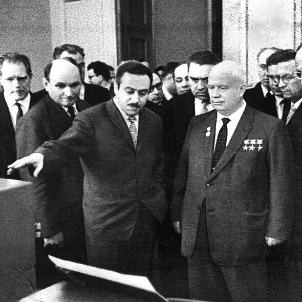 Иллюстрация к книге — Внешняя разведка СССР – России. 1946–2020 годы. История, структура и кадры [i_028.jpg]