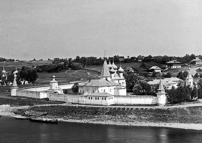 Иллюстрация к книге — Служилые элиты Московского государства. Формирование, статус, интеграция. XV–XVI вв. [i_017.jpg]