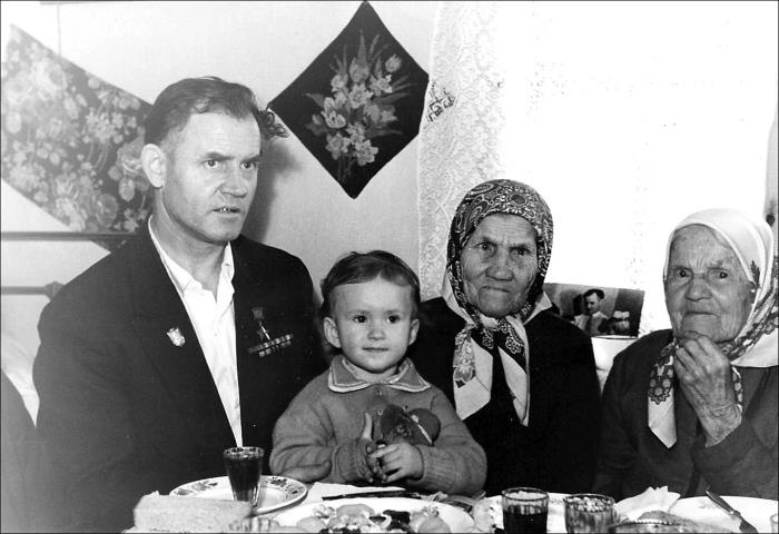 Иллюстрация к книге — Ода контрразведке [i_015.jpg]