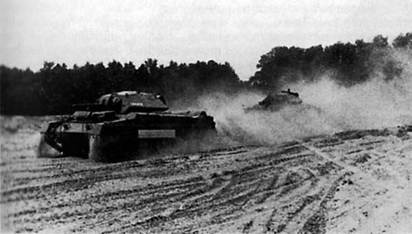 Иллюстрация к книге — Крейсерский танк Mk.VIII «Кромвель». На острие королевского меча [i_022.jpg]