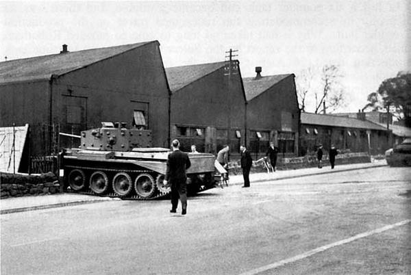 Иллюстрация к книге — Крейсерский танк Mk.VIII «Кромвель». На острие королевского меча [i_025.jpg]