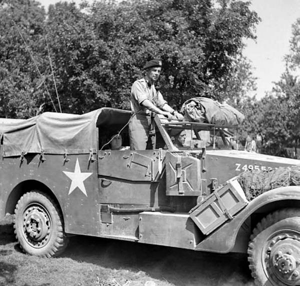 Иллюстрация к книге — Крейсерский танк Mk.VIII «Кромвель». На острие королевского меча [i_089.jpg]