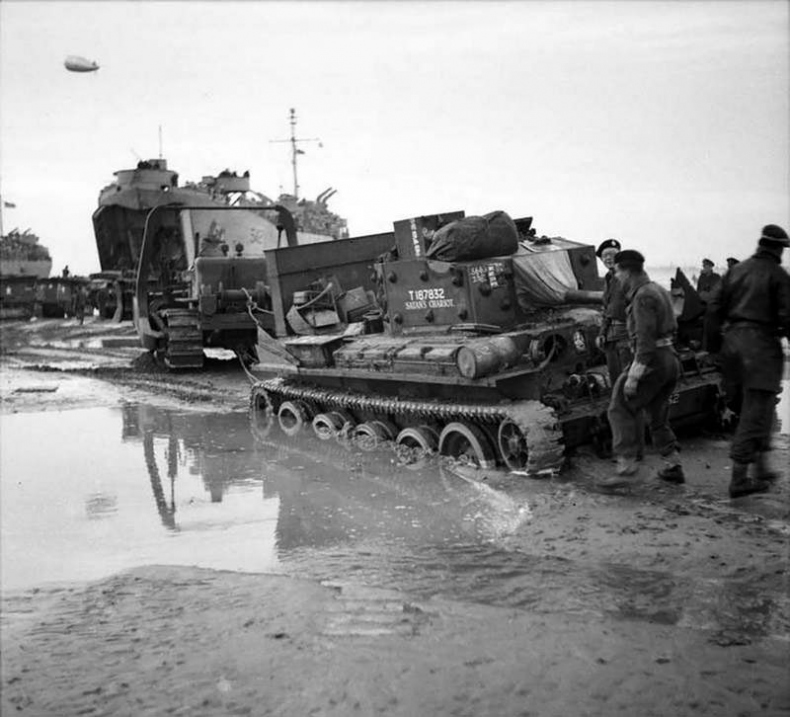 Иллюстрация к книге — Крейсерский танк Mk.VIII «Кромвель». На острие королевского меча [i_095.jpg]