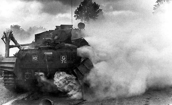 Иллюстрация к книге — Крейсерский танк Mk.VIII «Кромвель». На острие королевского меча [i_097.jpg]