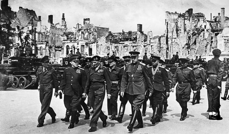 Иллюстрация к книге — Крейсерский танк Mk.VIII «Кромвель». На острие королевского меча [i_105.jpg]